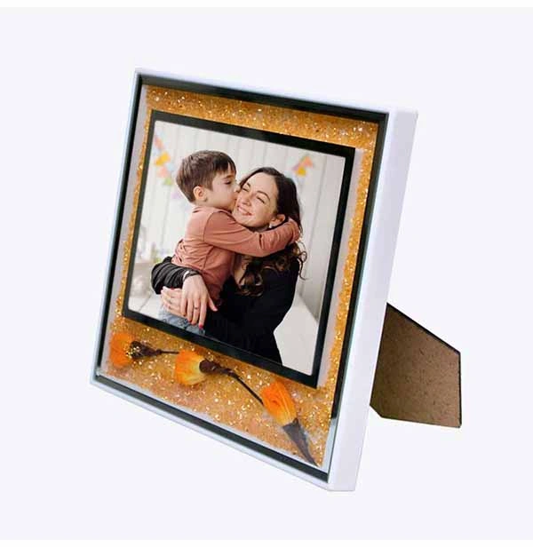 Güllü Fotoğraf Çerçevesi Kristal Taş ve Çiçek Detayı