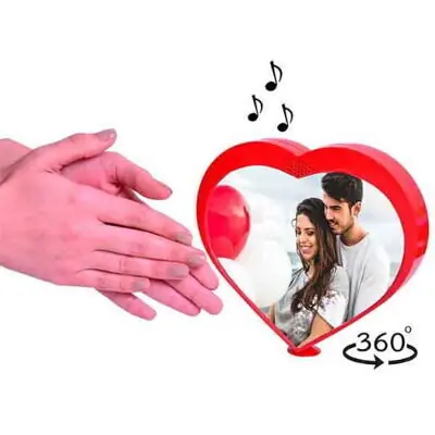 Sese Duyarlı Dönen Müzikli Kalp Çerçeve